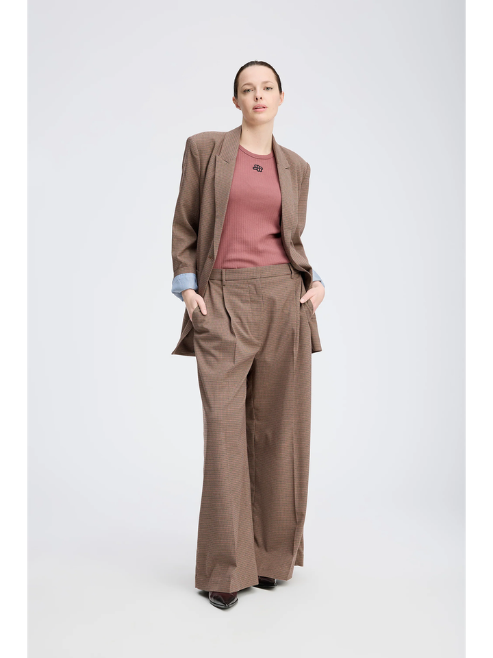 Bruine wijde broek met bandplooi in ruitmorief Lupon Munthe 