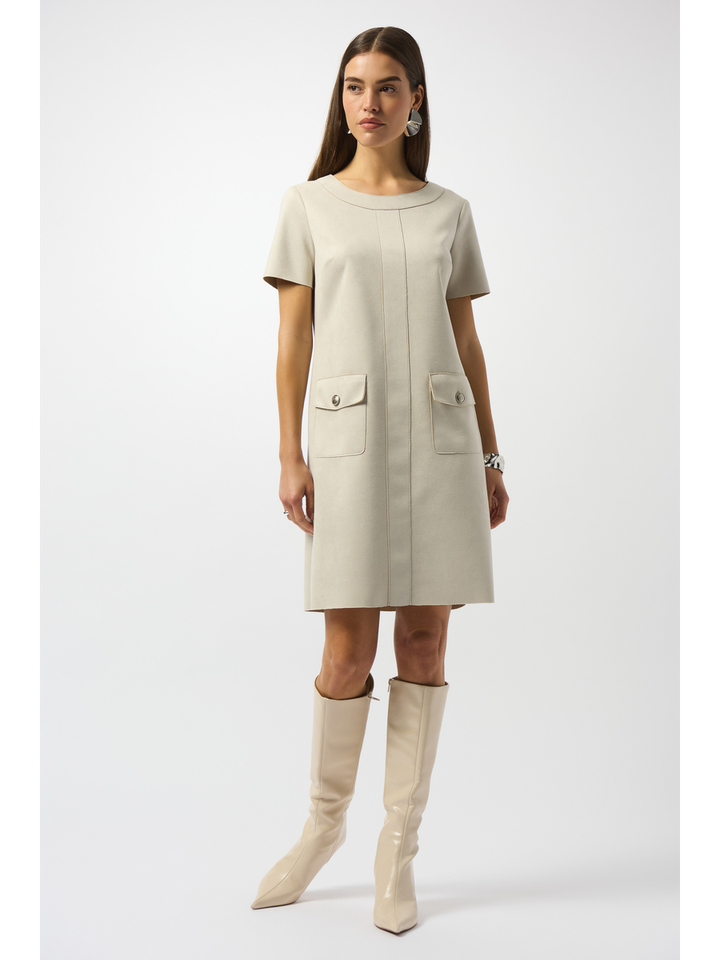 Beige kleed in zachte stof met opgestikte zakken Joseph Ribkoff 