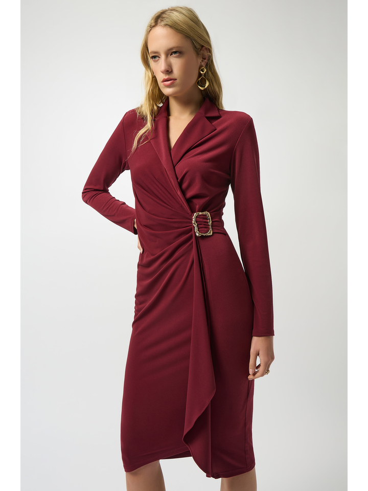 Bordeux kleed met goudkleurig detail in de taille Joseph Ribkoff