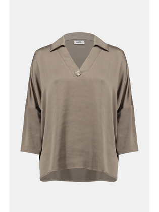 Joseph Ribkoff Taupekleurige blouse met v-hals en gouden detail