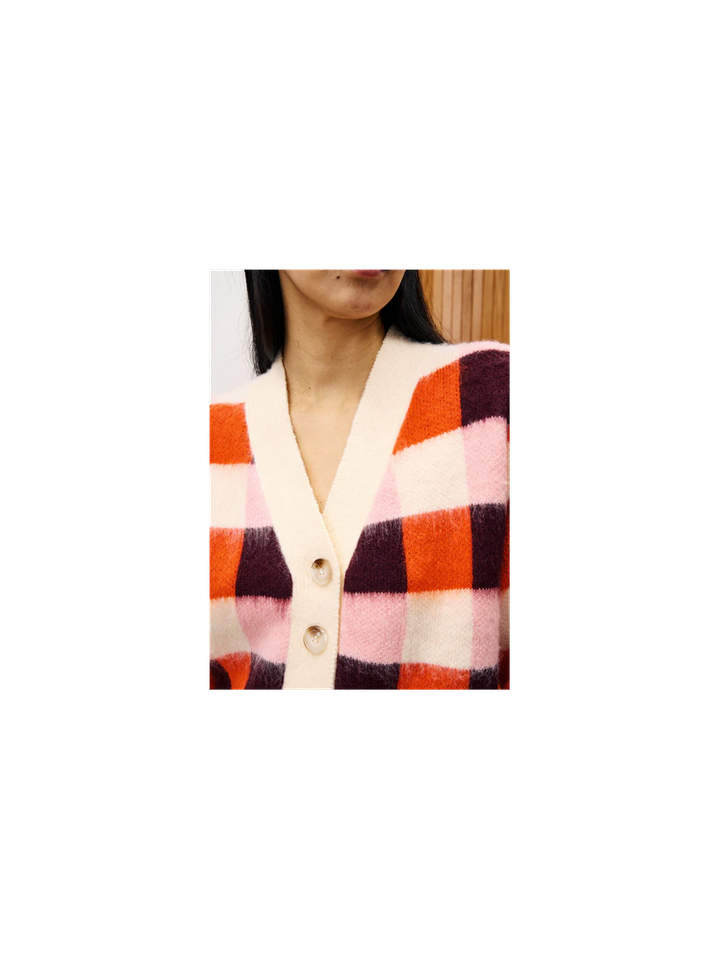 Oranje, bordeuax en roze wollen gilet met knopen in dambordpatroon Viola FRNCH