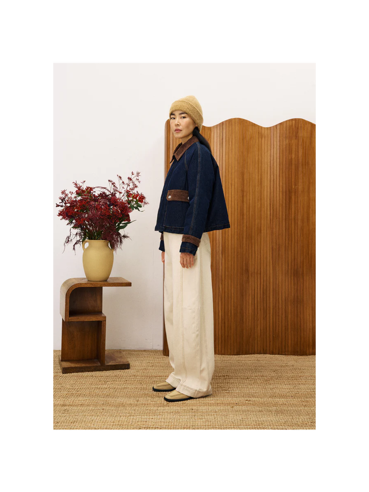 Donkerblauwe jeansjas met bruine ribfluwelen details Zola FRNCH