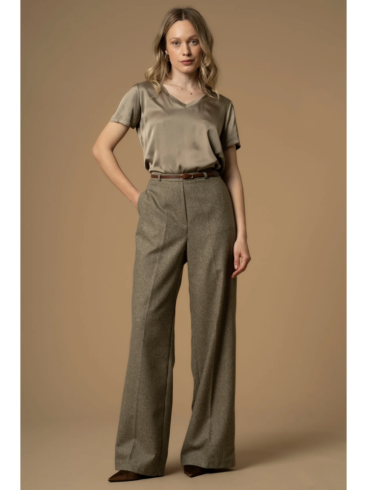 Kaki wollen wijde broek met fijne riem Engracia Kocca 