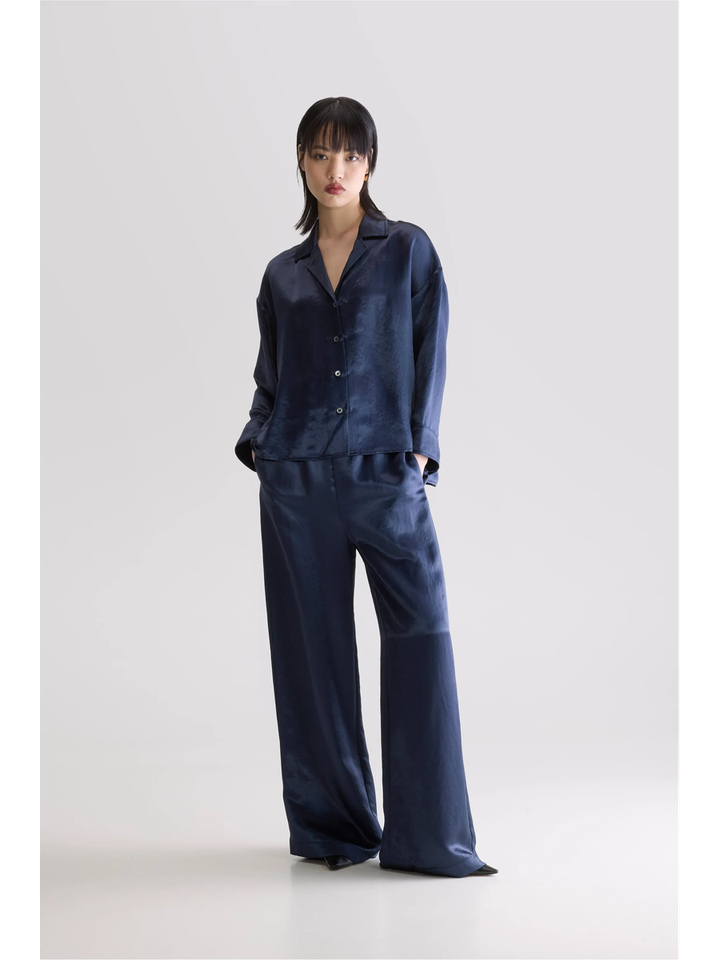 Blauwe glanzende bloes Seattle Bellerose 