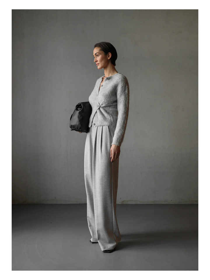 Lichtgrijze wollen gilet met knopen Edeh Club L'Avenir