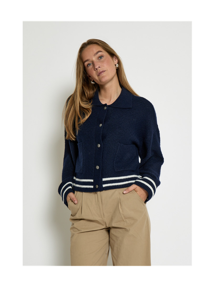 Donkerblauwe gilet met detailknopen Kamilla Jacket Peppercorn