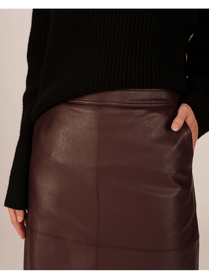 Bordeaux kokerrok in leder look Sirene Grace&Mila 