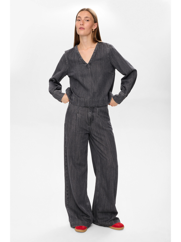 Grijze bloes in jeans Seoul Numph