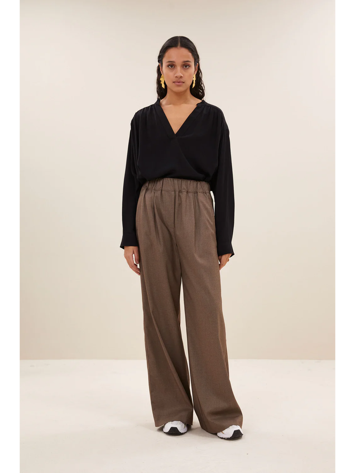 Bruinkleurige wijde broek met elastiek Benji Melange By-Bar