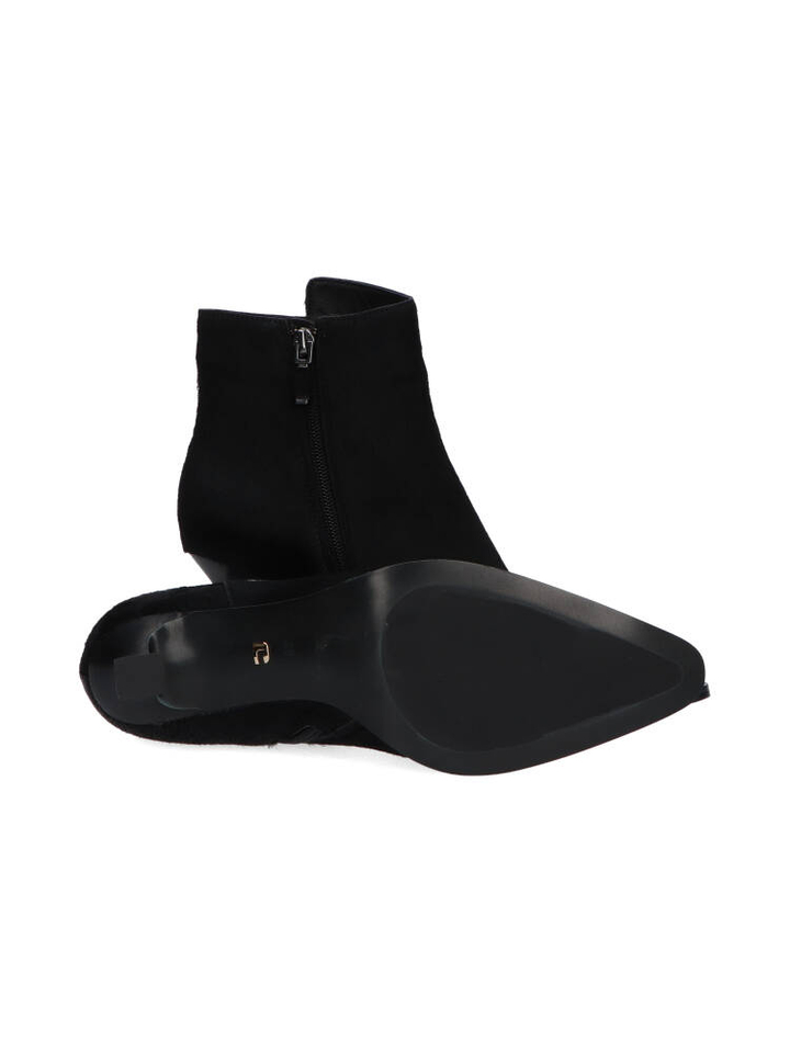 Zwarte enkellaars pimp met trechterhak Lola Cruz