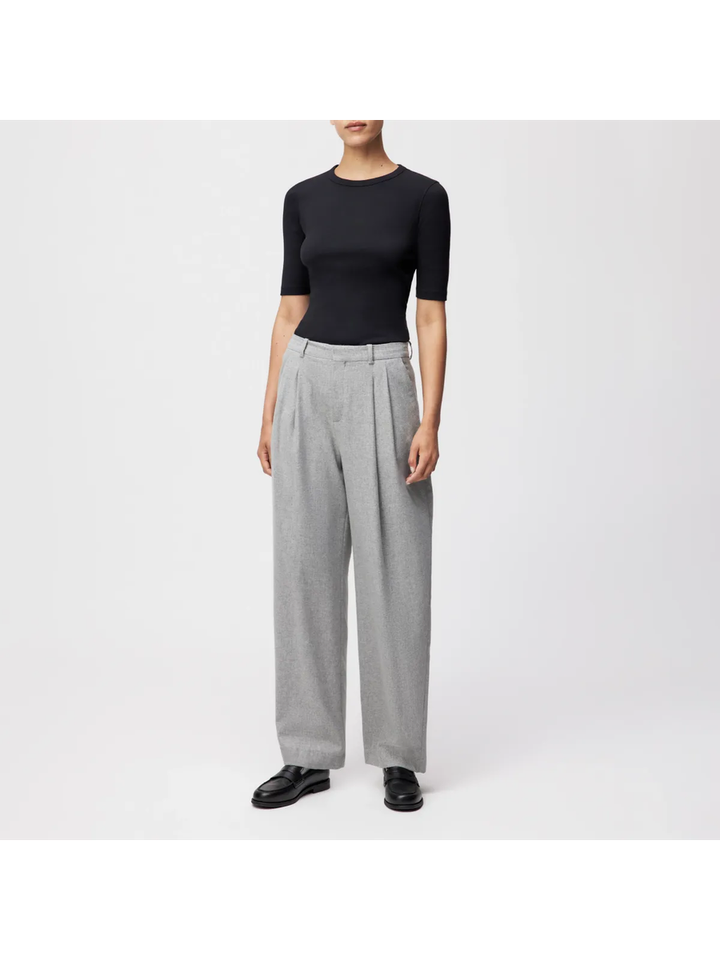 Grijze wijde wollen broek met bandplooiInk Drykorn