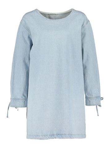 Lichtblauwe jeansjurk met veter detail achteraan Anna Les Soeurs 