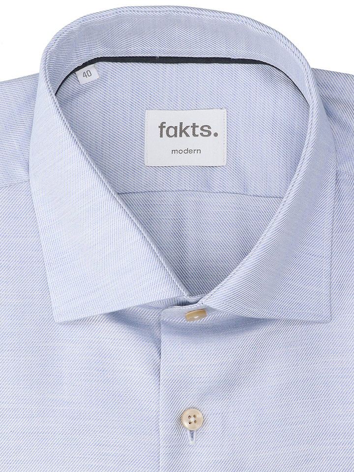 Lichtblauw katoenen hemd (modern fit) met extra lange mouwen Fakts