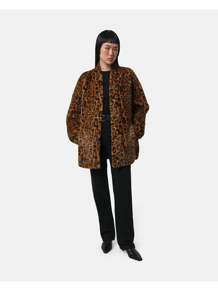 Leopard mantel Jane Apparis