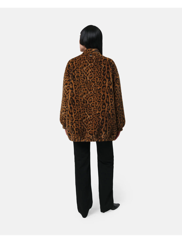 Leopard mantel Jane Apparis