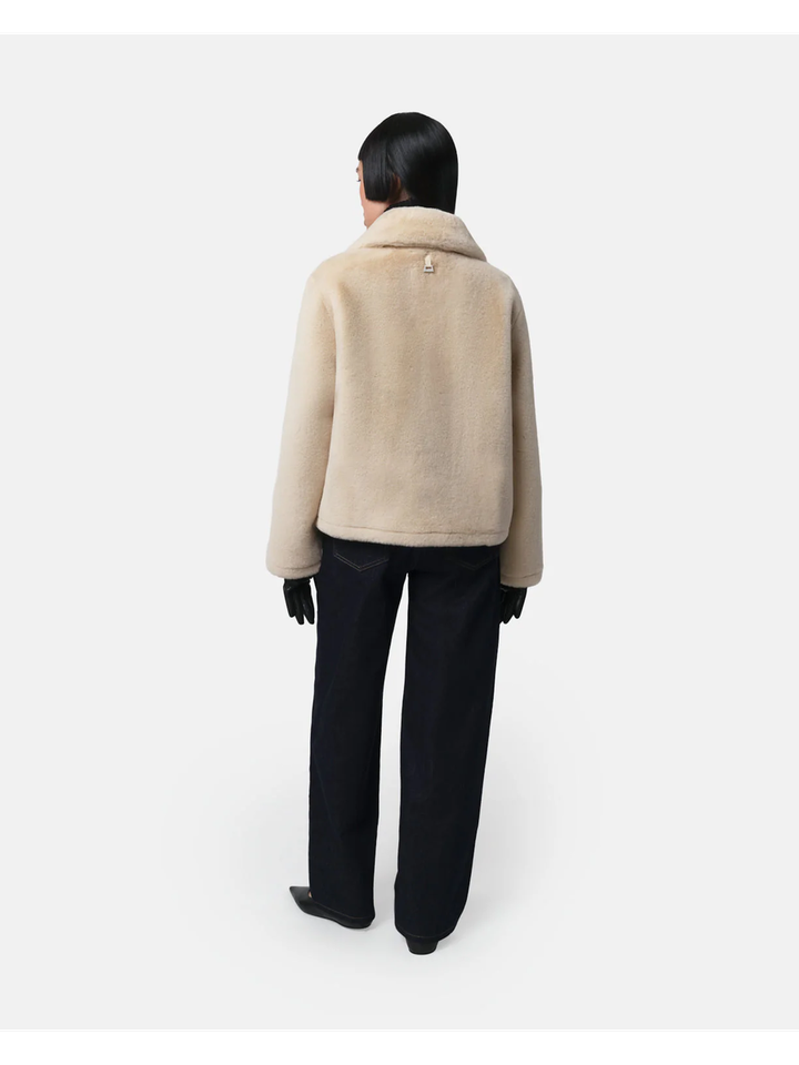 Latte kort mantel Elis Apparis