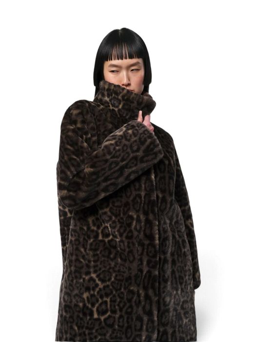 Dark leopard mantel Blair Apparis
