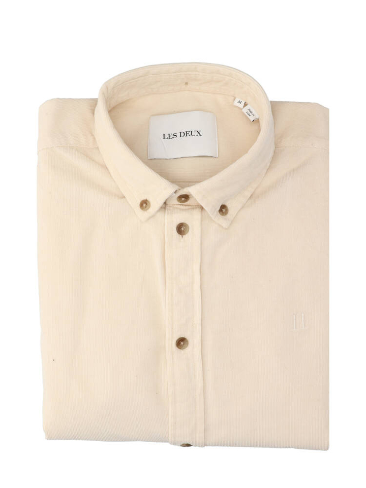 Vanille ribfluwelen hemd (regular fit) met lange mouwen Les Deux