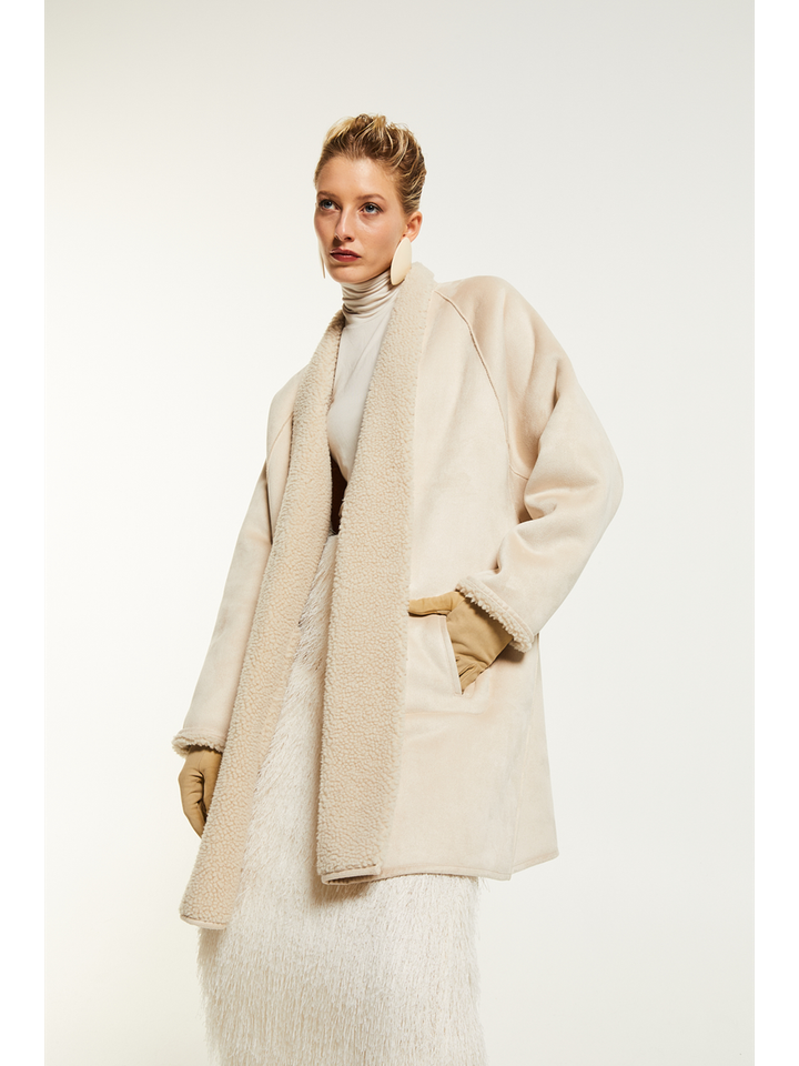 Beige lange mantel met teddy stof Mont Betta Corradi 