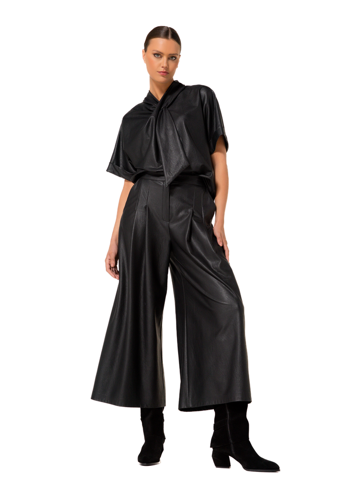 Zwart bloes in lederlook Caroline Biss