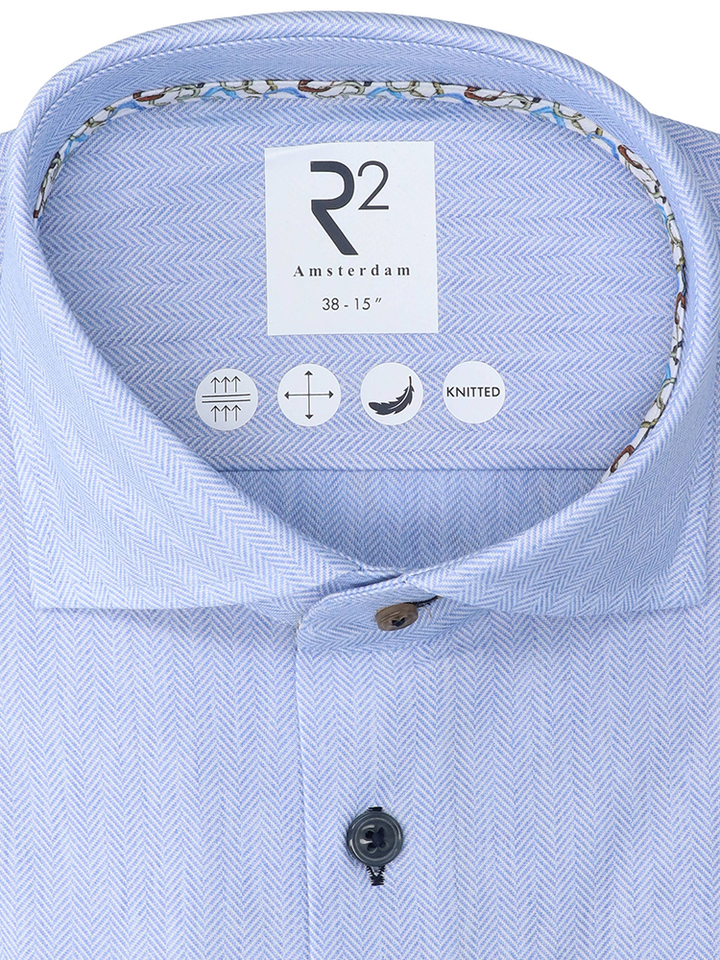 Lichtblauw katoenen hemd ( slim fit) met visgraatmotief en lange mouwen R2