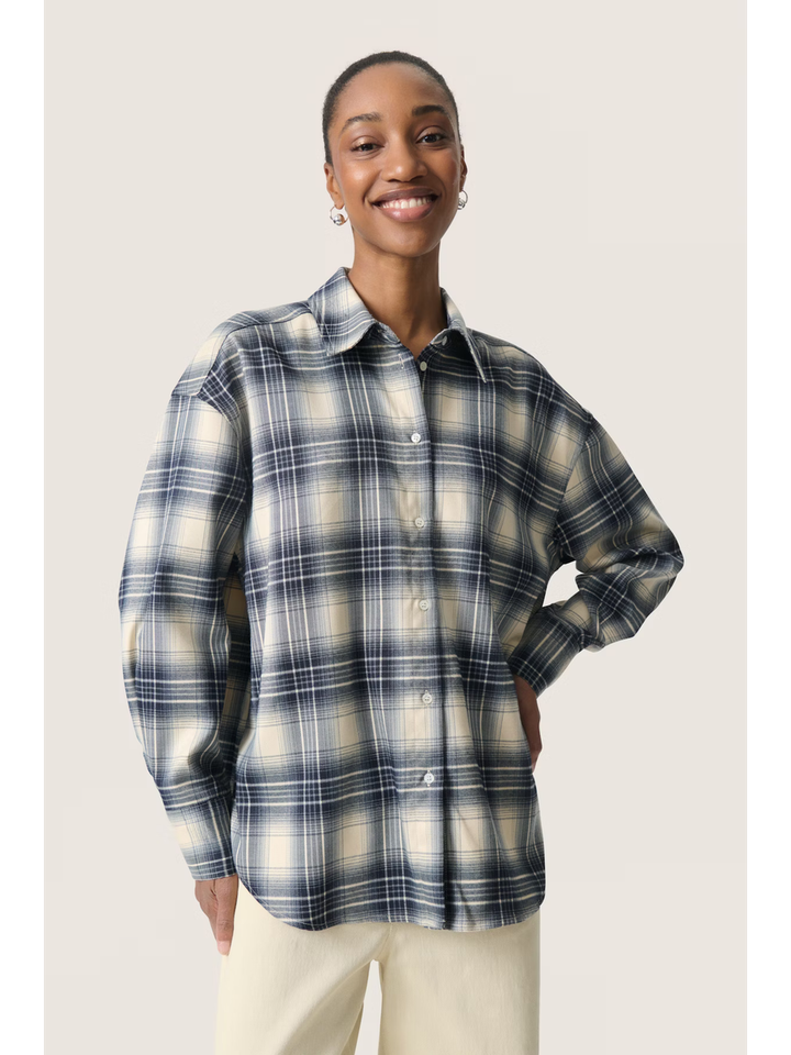 Blauw en ecru geruite hemdblouse Pamala Soaked In Luxury