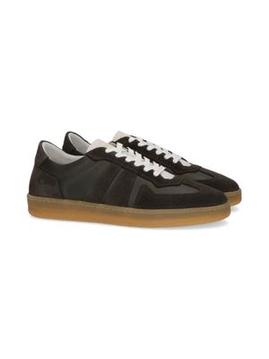 Militaire lage sneakers Edition 33 National Stand
