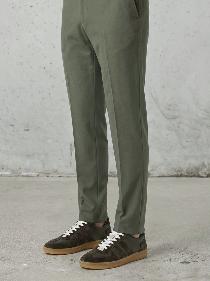 Militaire lage sneakers Edition 33 National Stand 