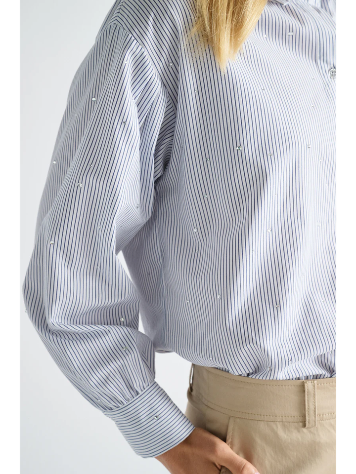 Witte bloes met blauwe strepen en strass Marie Mero 