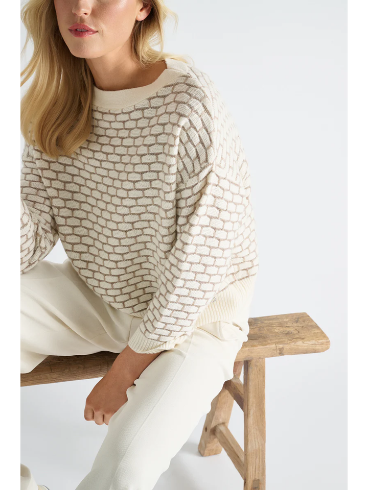 Ecru pull met beige baksteenpatroon Marie Méro