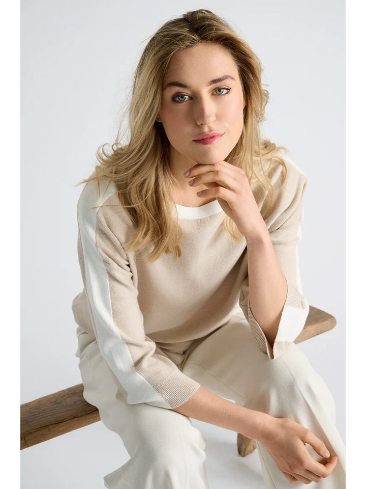 Beige trui met witte boord Marie Mero