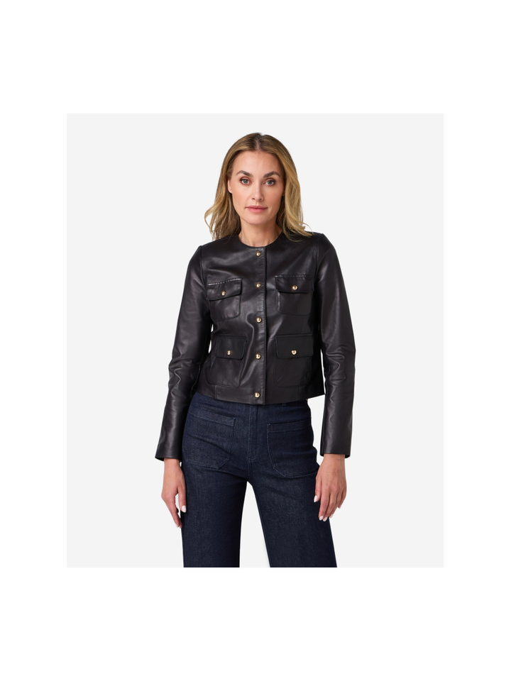 Zwart lederen vestje met goudkleurige detailknopen Jenny Ibana