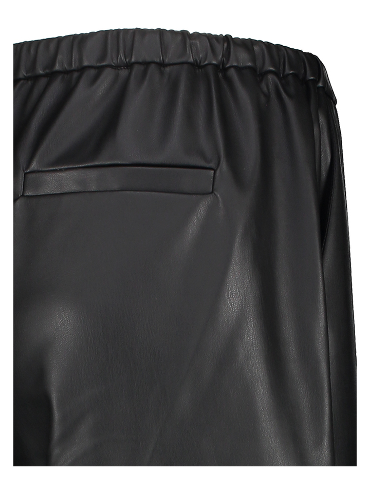 Zwarte wijde broek in leder look Jannah Edited 