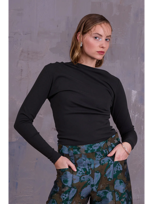 Nathalie Vleeschouwer Kaki groene t-shirt met lange mouwen Elaine
