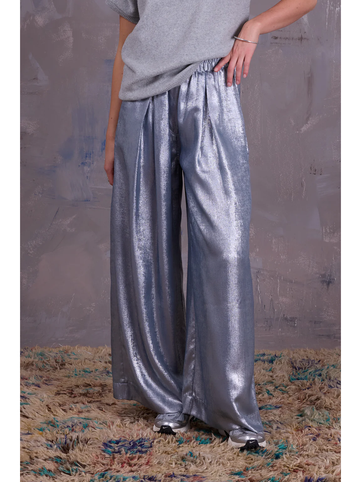 Zilverkleurige lange wijde broek Freddy Nathalie Vleeschouwer 