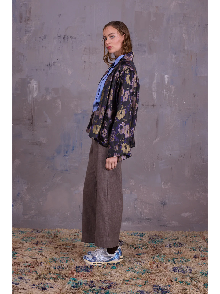 Multicolor openvallende vest met bloemenprint Flinn Nathalie Vleeschouwer 