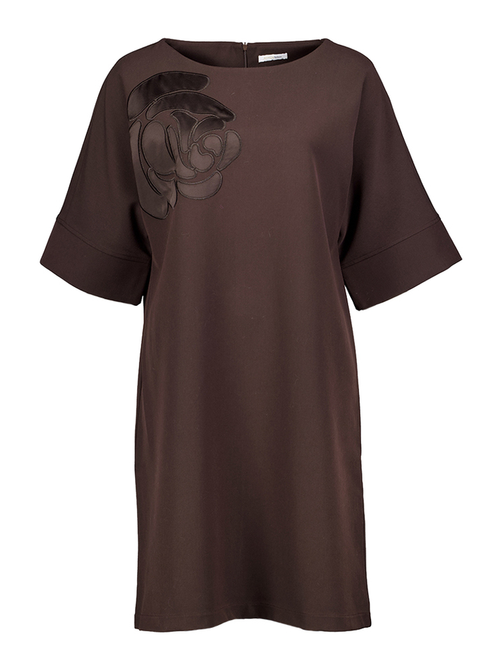 Donkerbruine jurk met borduring Satine Atmos