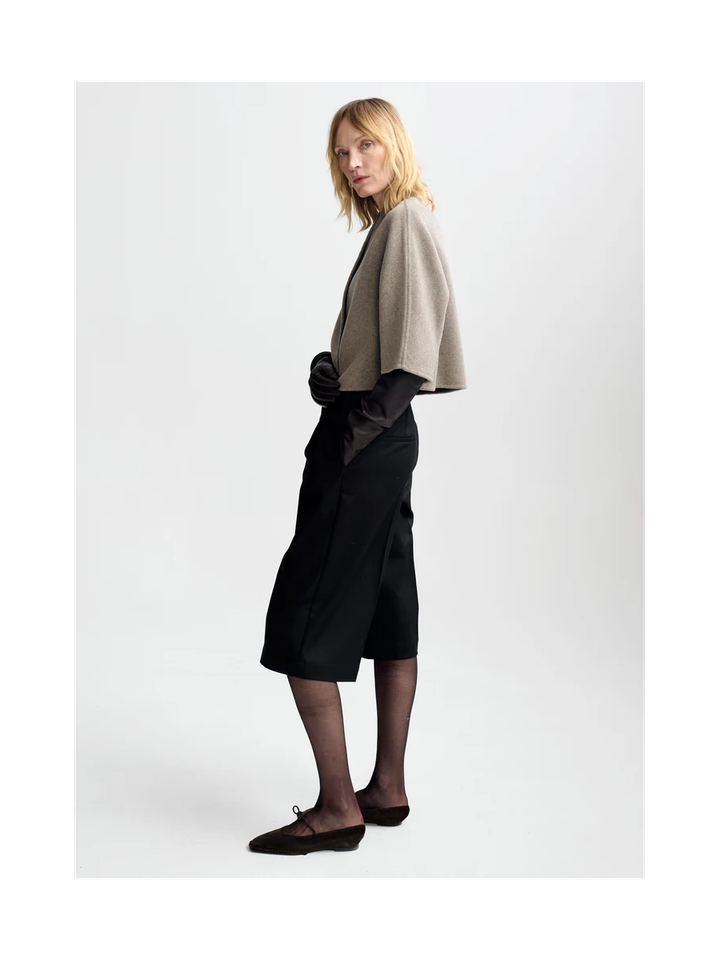 Beige korte wollen mantel Kira Christian Aks