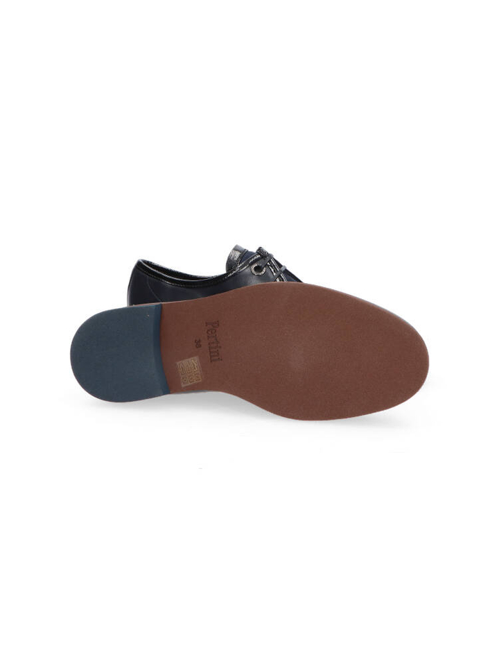 Blauwe lage veterschoen met pels accentje