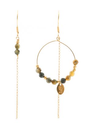 Murielle Perrotti Asymmetrische oorbellen creool en ketting Mp