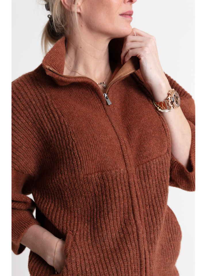 Camelkleurige gilet met rits Olivia AC 