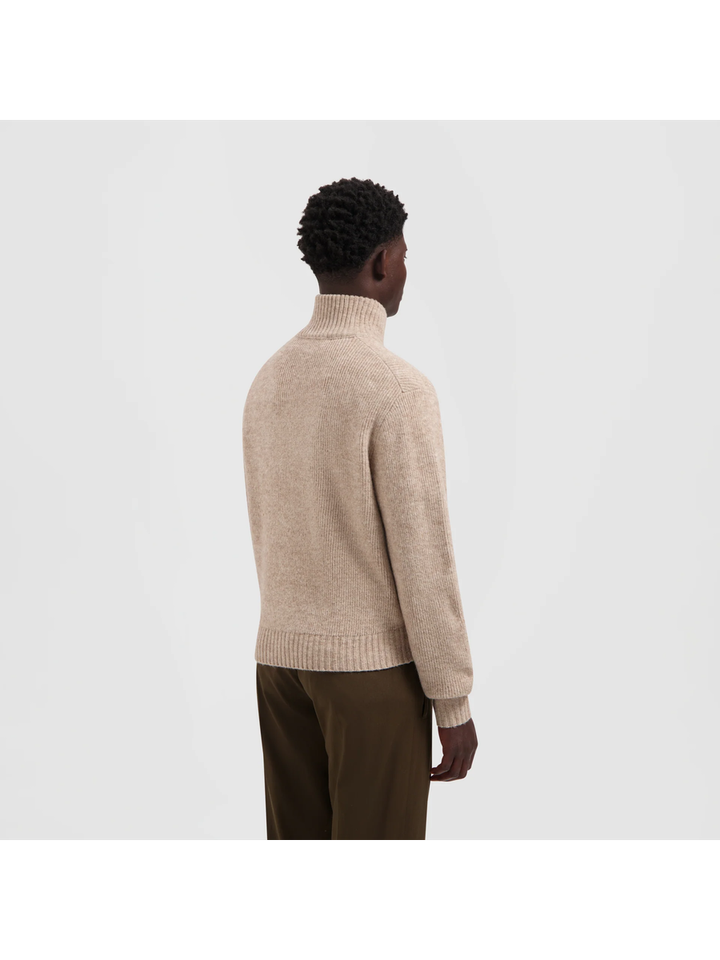 Beige gebreide trui met opstaande kraag Olaf 
