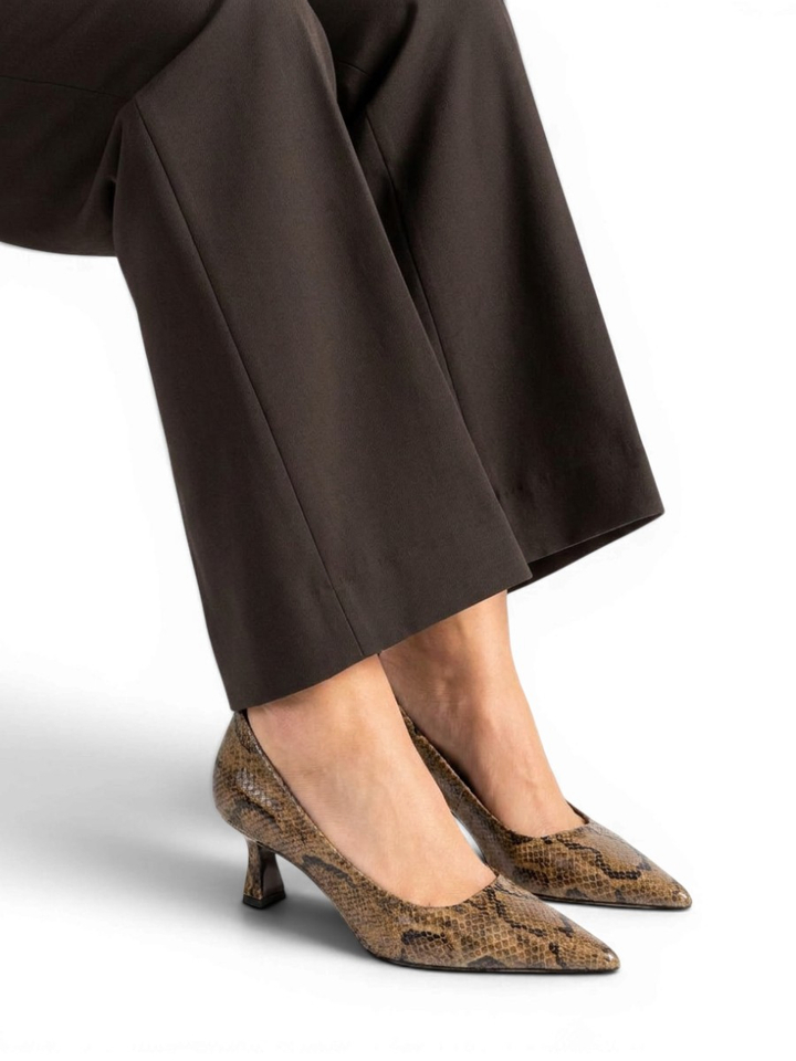 Namibia sepia pumps met trechterhak Natan 