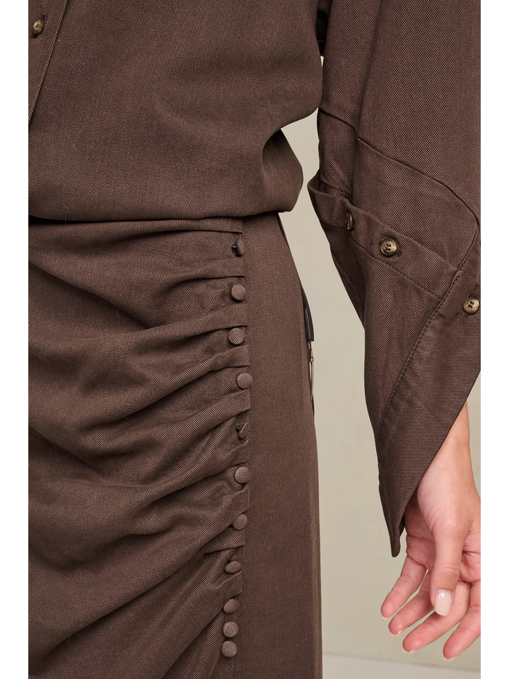 Donkerbruine rok met detail Costanza March