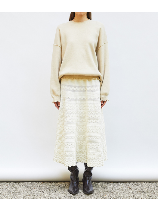 Beige wollen trui met speciale boord Dump Molli