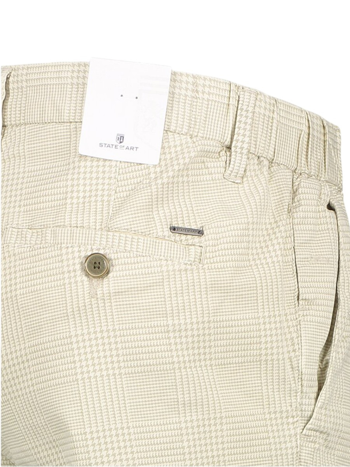 Beige short State of Art