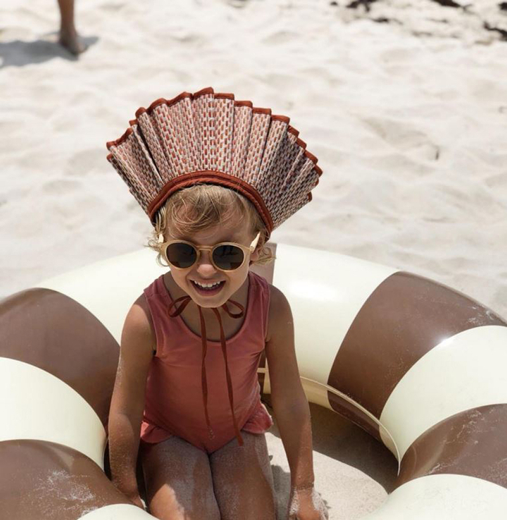 Kaffee pool floats Celine Grand Petites Pommes 