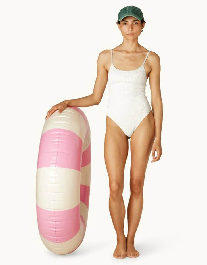Bubblegum pool floats Celine Grand Petites Pommes
