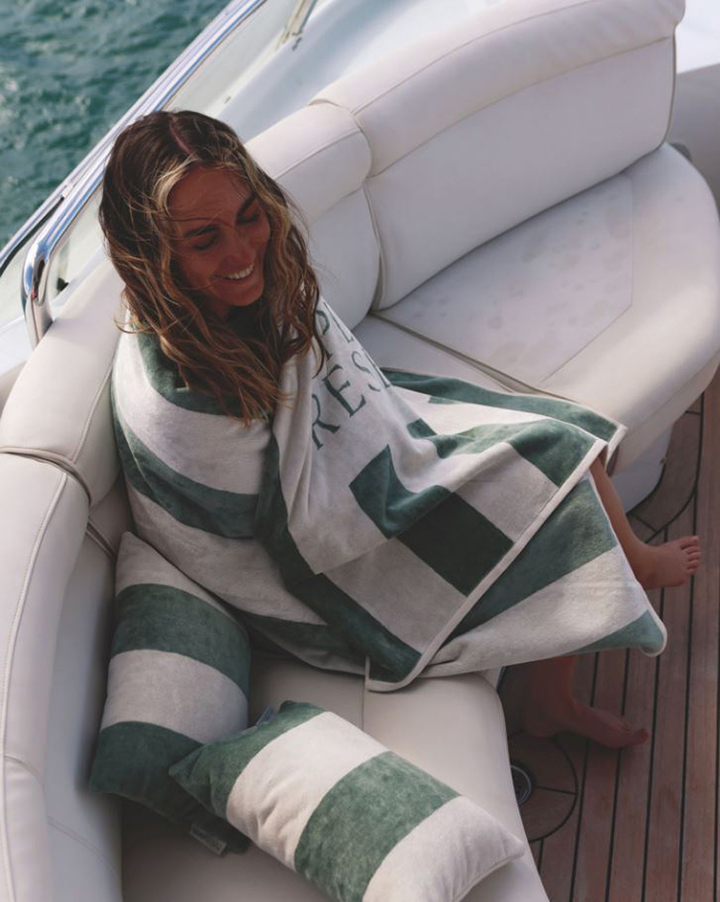 Eucalyptus katoenen beach towel classic Place Reservee