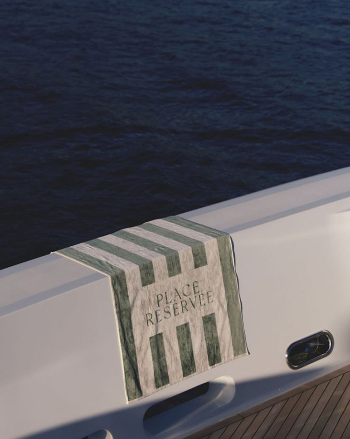 Eucalyptus katoenen beach towel classic Place Reservee